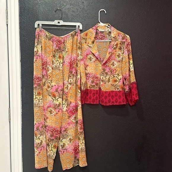 Victoria Secret L Semi Sheer Chiffon Set Floral Ikat Romantic BOHO Size L - Picture 4 of 7